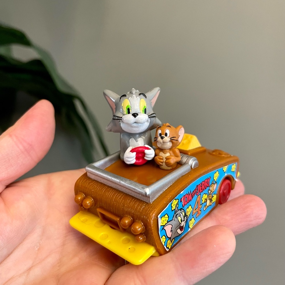 Vintage 1999 Cartoon Network Tom & Jerry Mousetrap Car Wacky Racing Pullback Car
